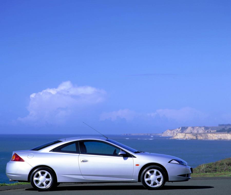  Ford Cougar 2.5 V6 2000 года  (фото 4 из 10)